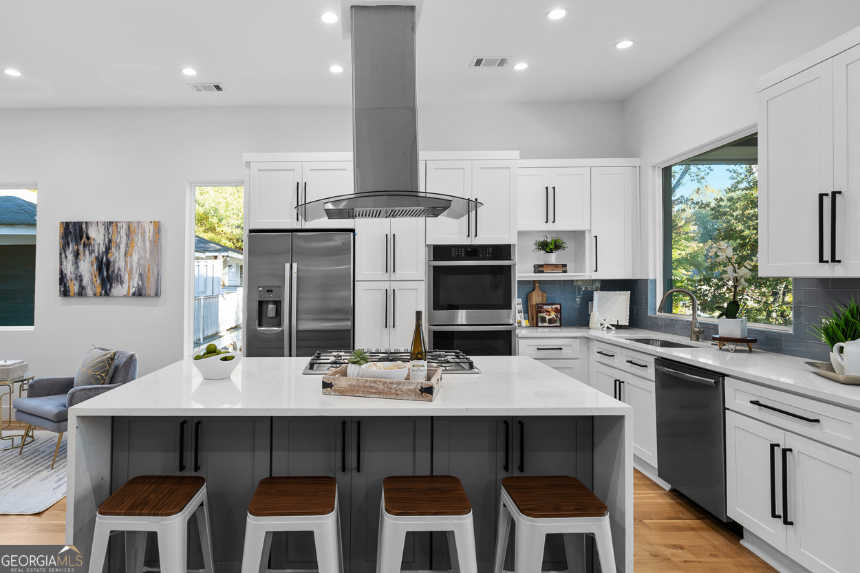 147 Hutchinson Street NE