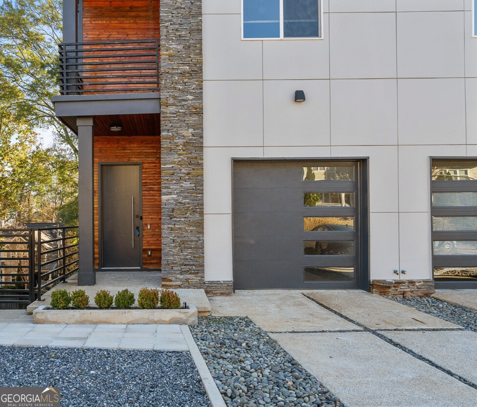 147 Hutchinson Street NE