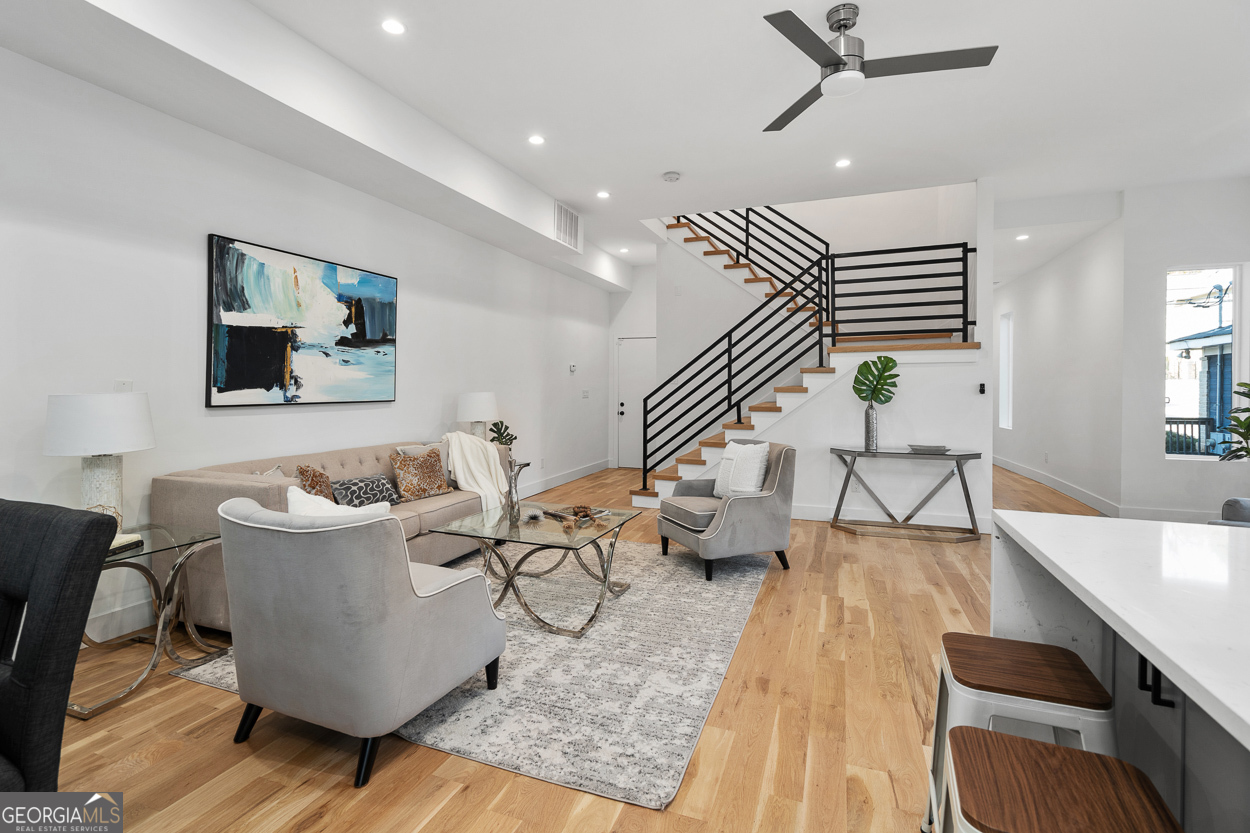 147 Hutchinson Street NE