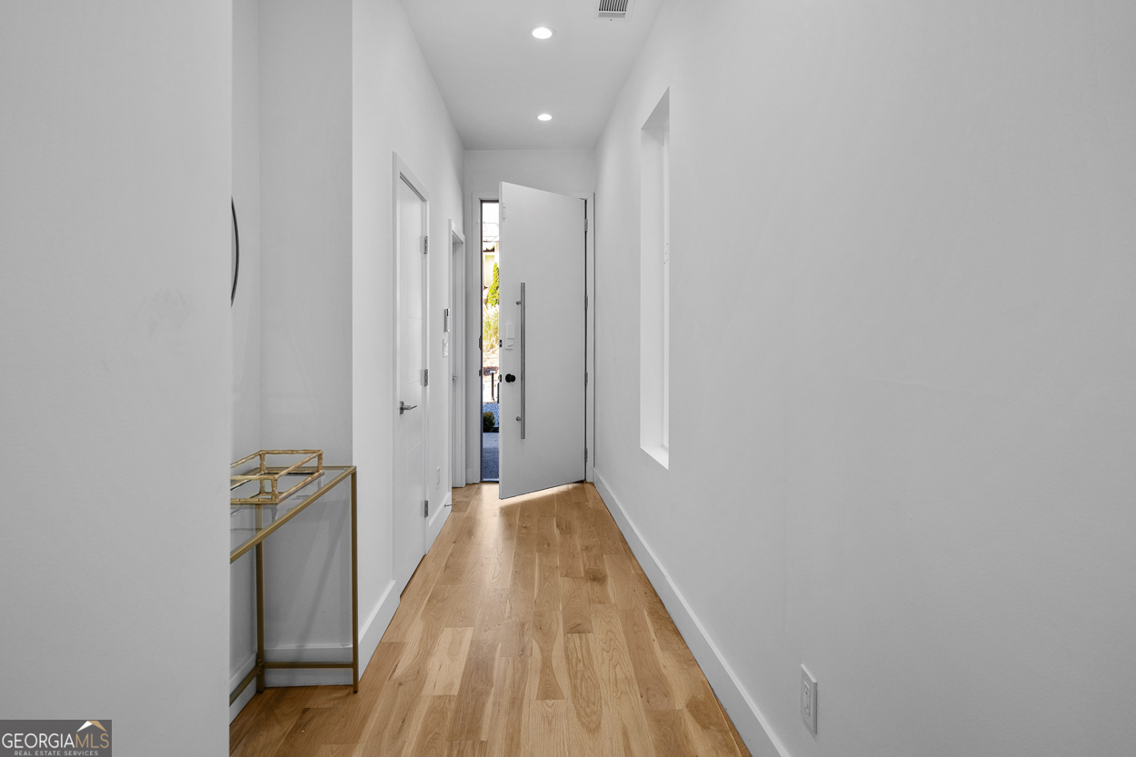 147 Hutchinson Street NE