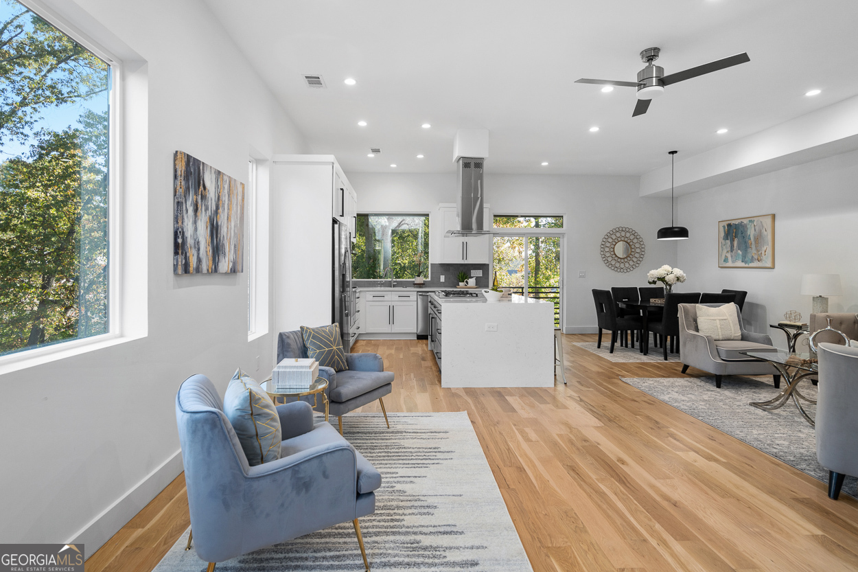 147 Hutchinson Street NE