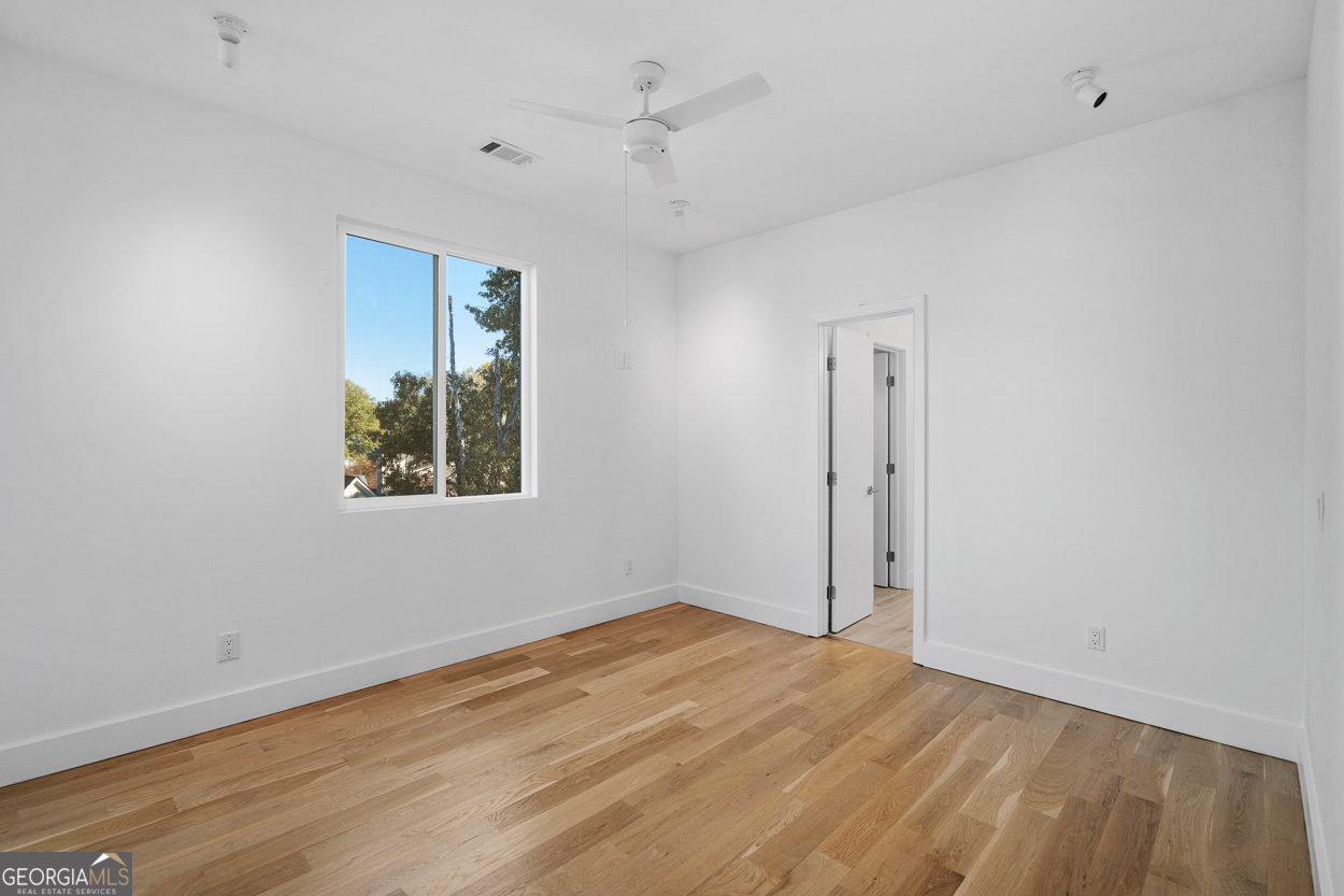 147 Hutchinson Street NE