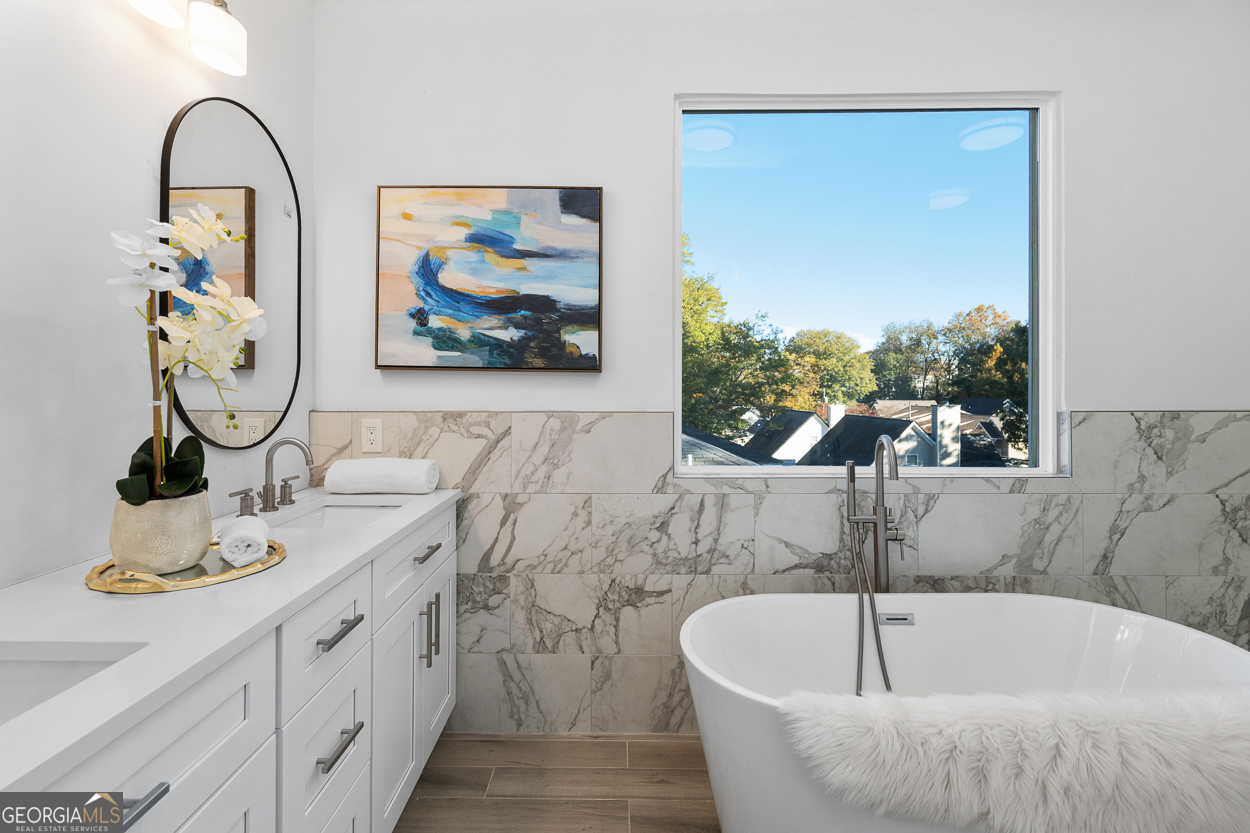 147 Hutchinson Street NE