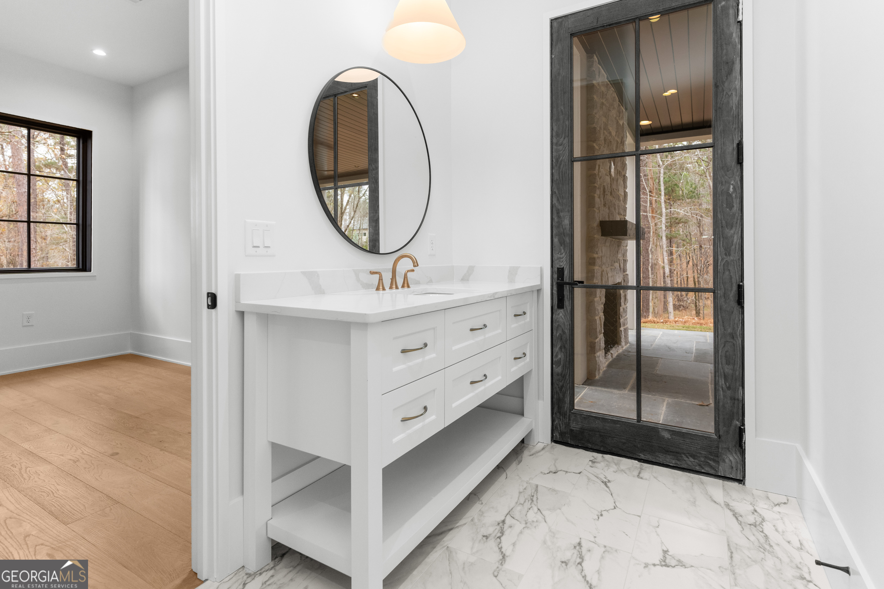 1131 Broadpoint Drive