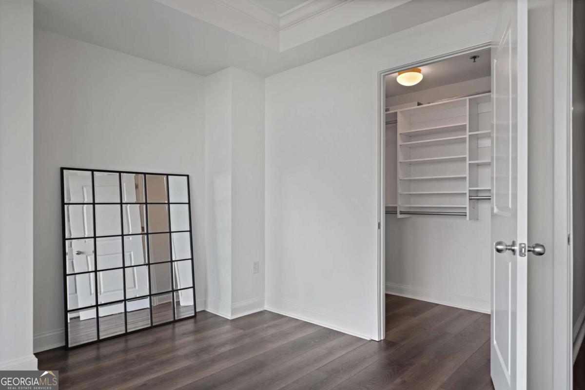 3338 Peachtree Road NE # 2803