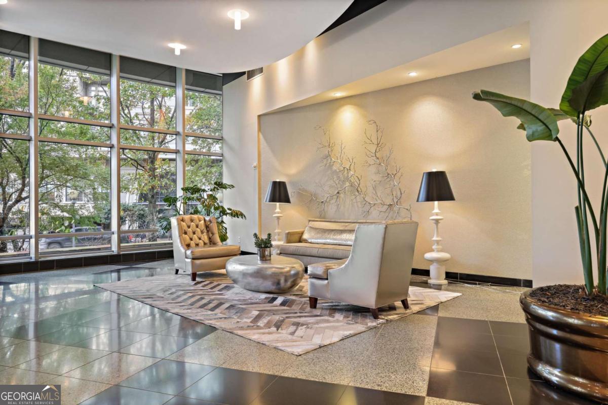 3338 Peachtree Road NE # 2803