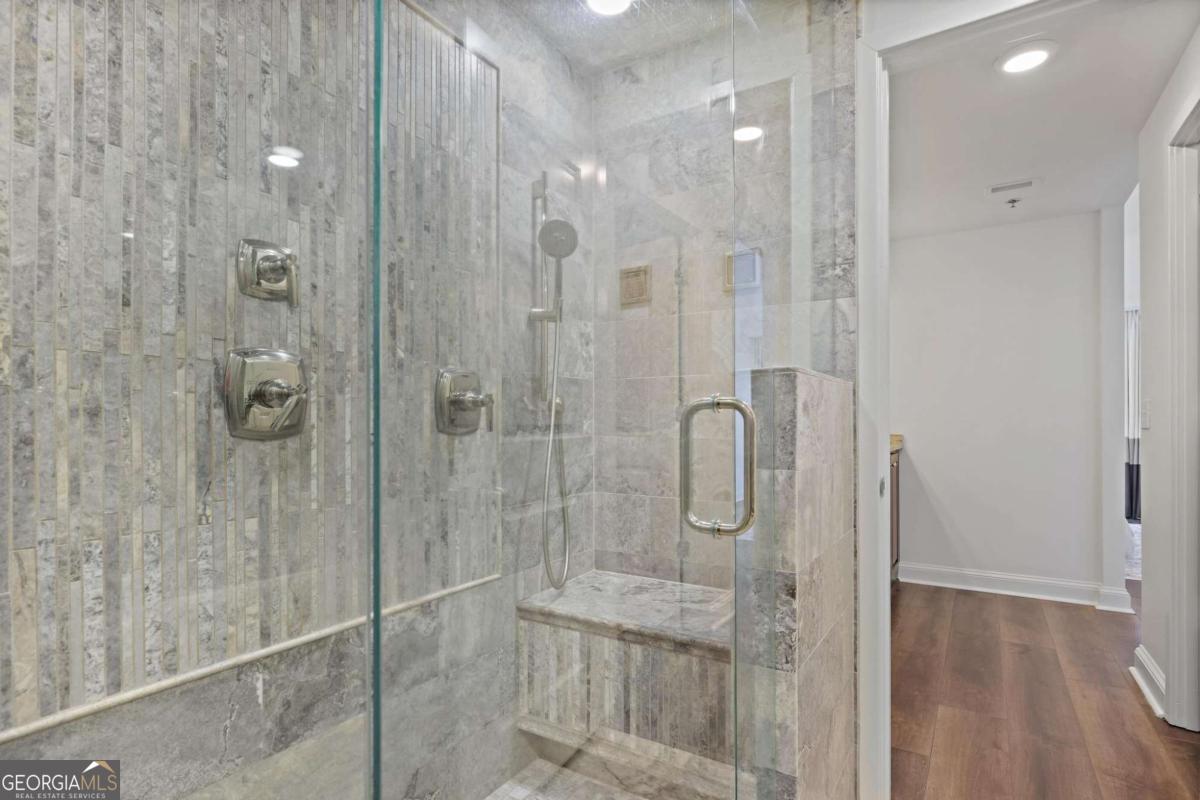 3338 Peachtree Road NE # 2803