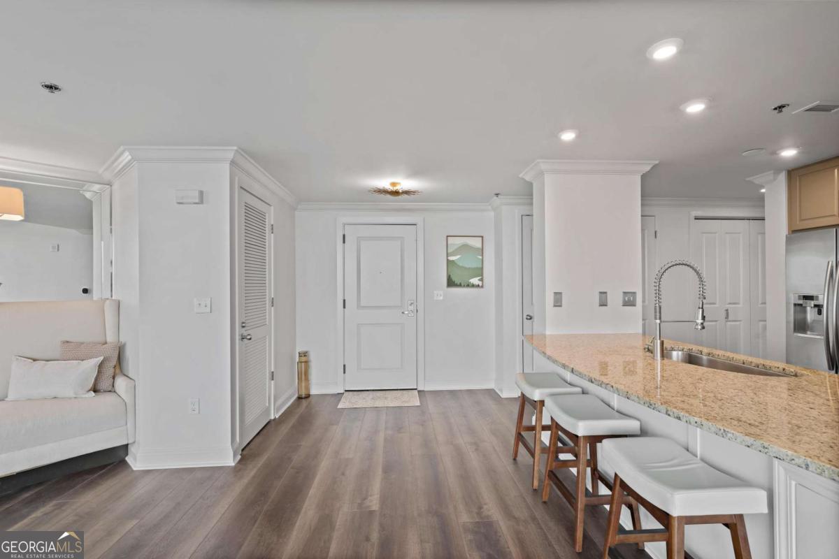 3338 Peachtree Road NE # 2803