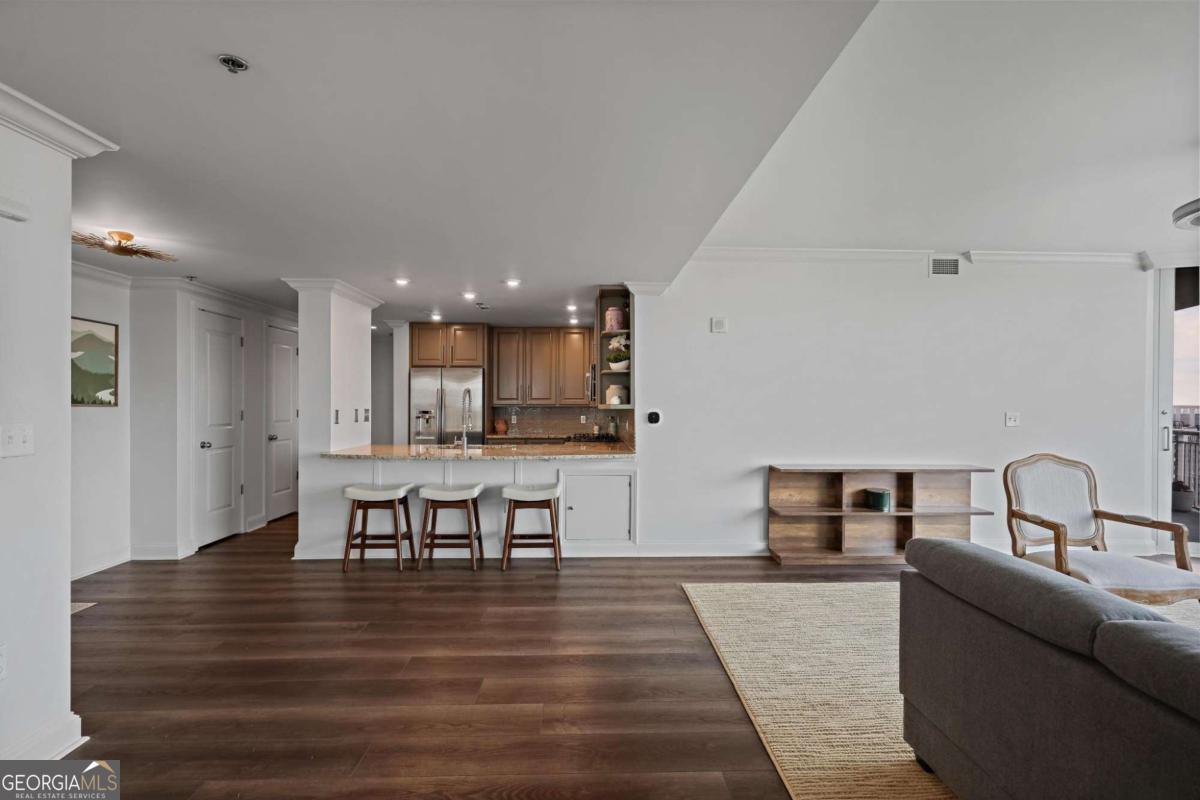 3338 Peachtree Road NE # 2803