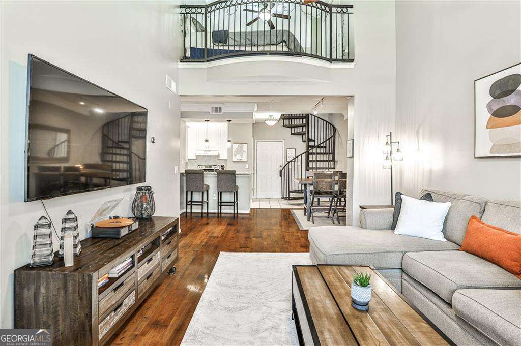 955 Juniper Street NE # 2322