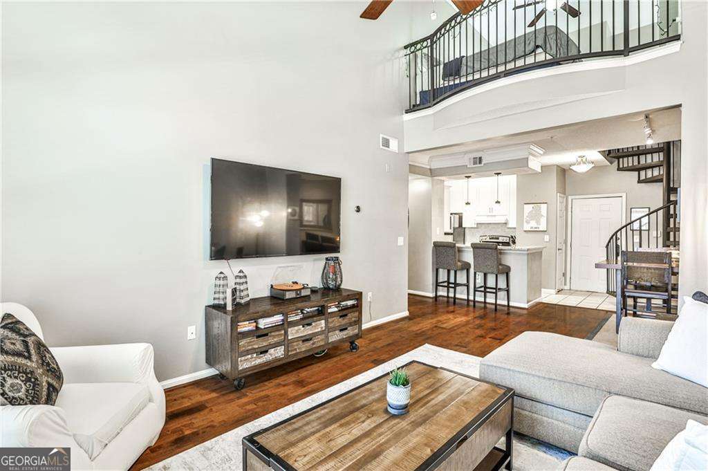 955 Juniper Street NE # 2322