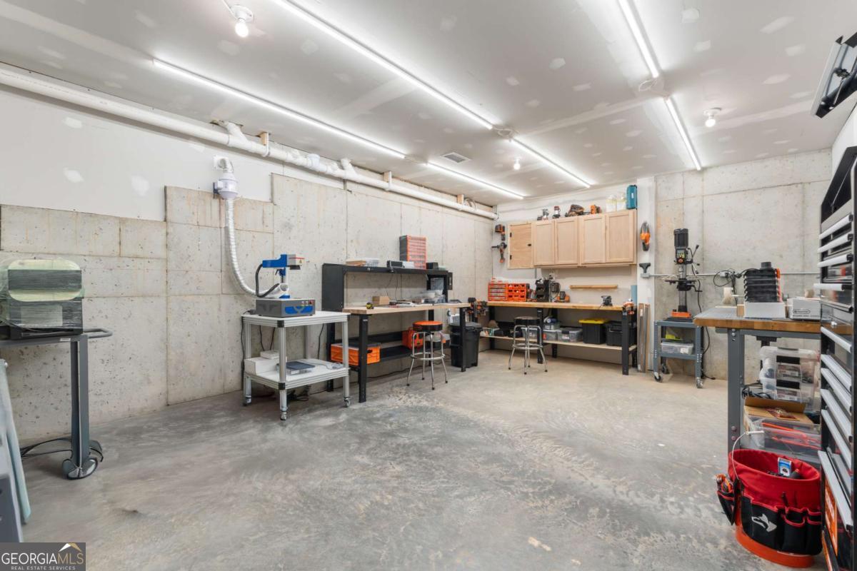 664 B Timm Valley Road NE