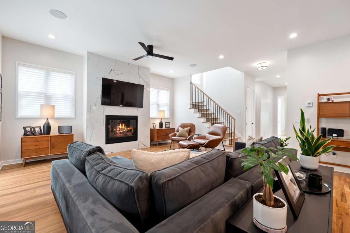 664 B Timm Valley Road NE