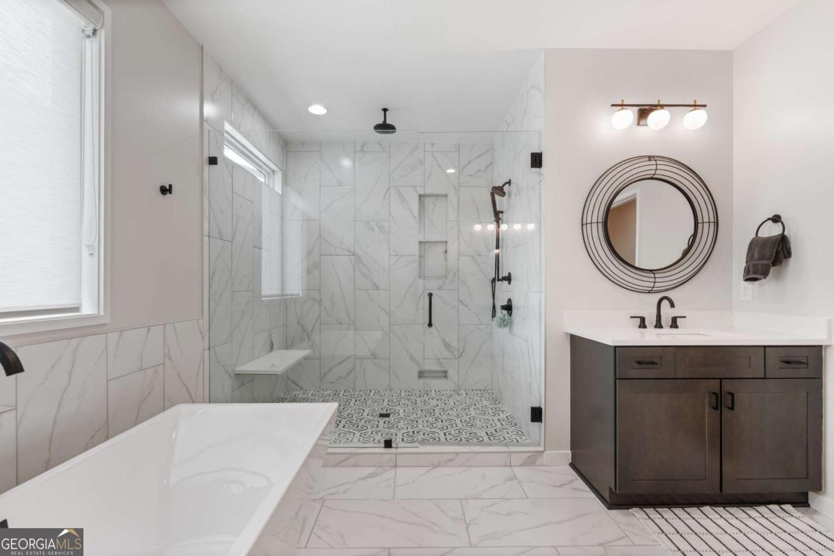 664 B Timm Valley Road NE