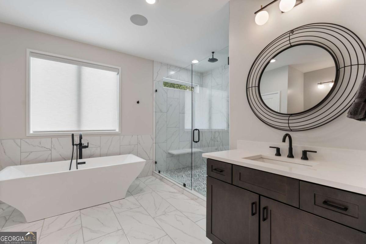 664 B Timm Valley Road NE