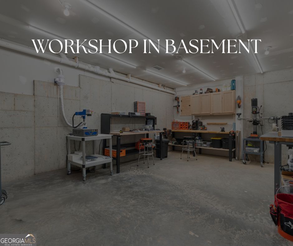 664 B Timm Valley Road NE