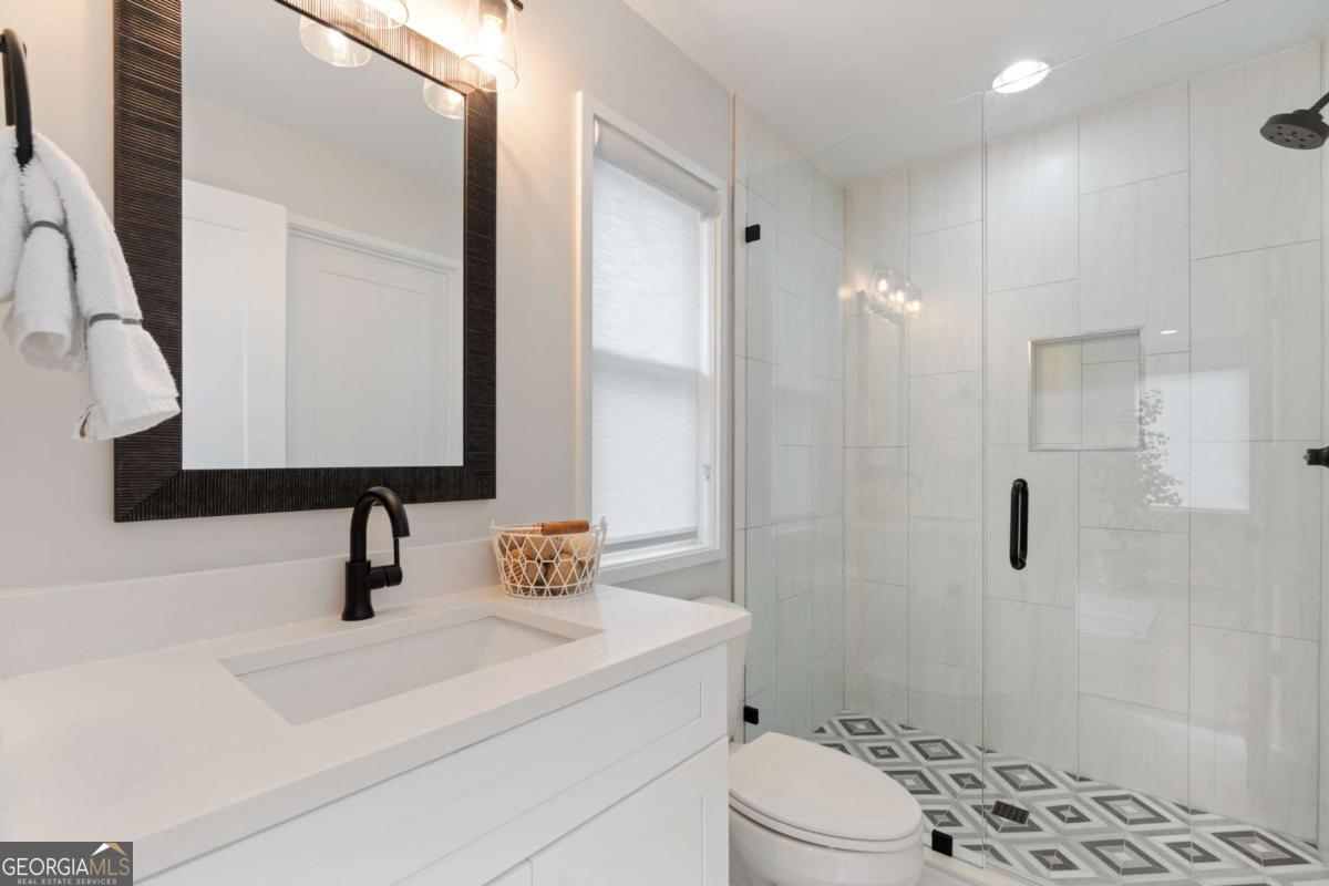 664 B Timm Valley Road NE