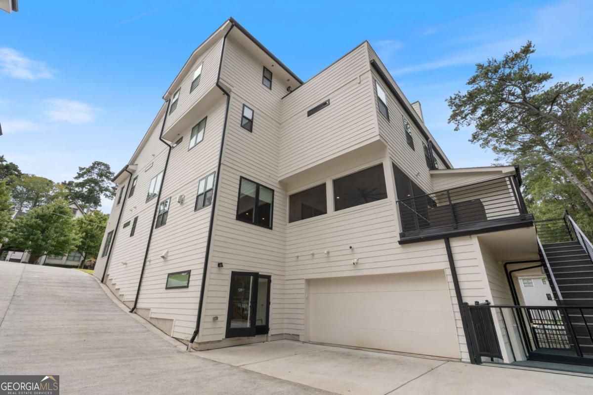 664 B Timm Valley Road NE