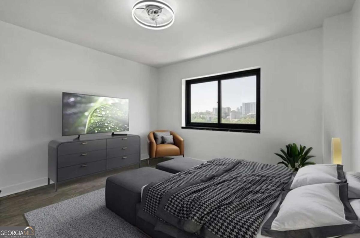 2285 Peachtree Road NE # 1004