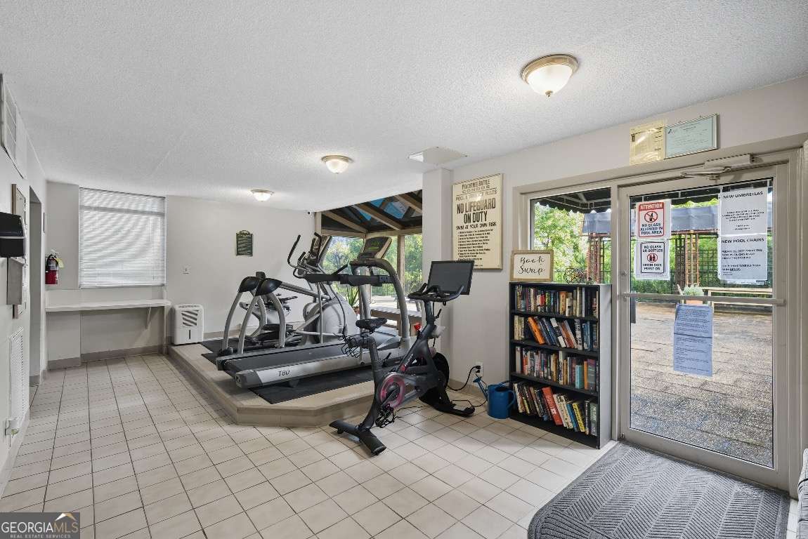 2285 Peachtree Road NE # 1004