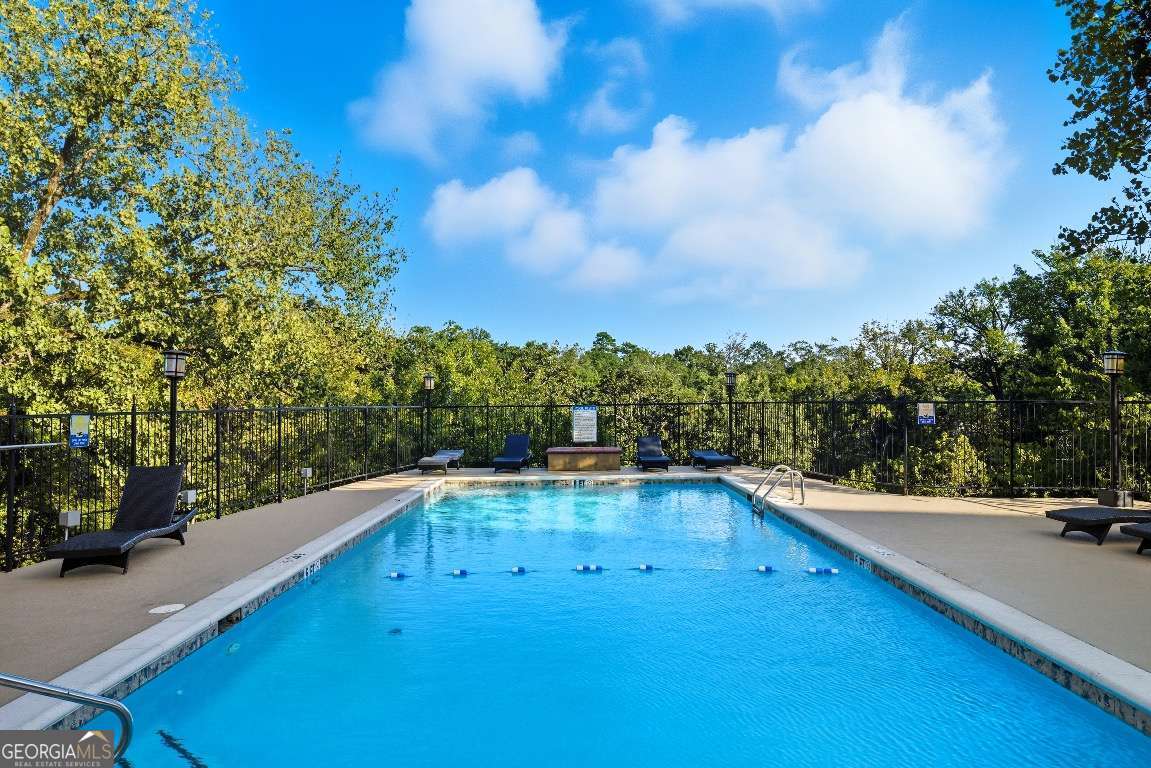 2285 Peachtree Road NE # 1004