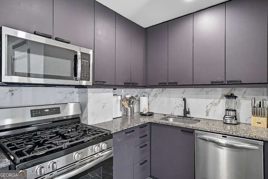 2285 Peachtree Road NE # 1004