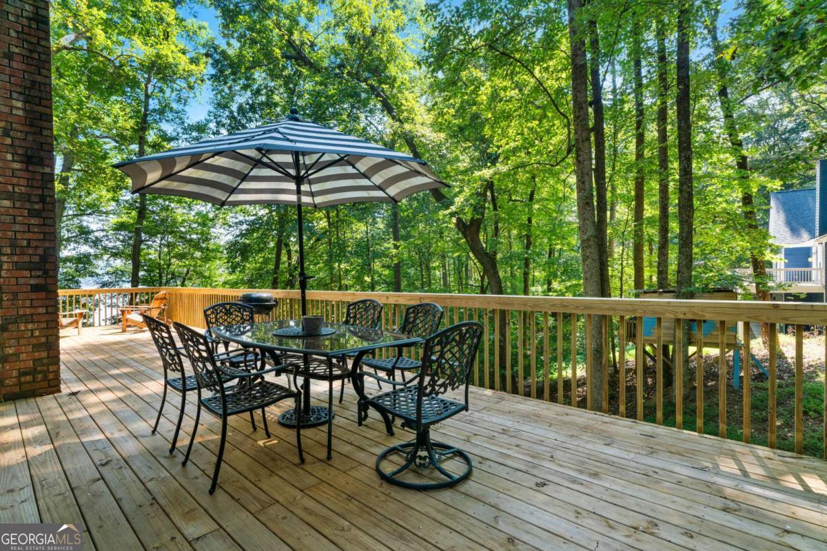 180 Waterfront Drive