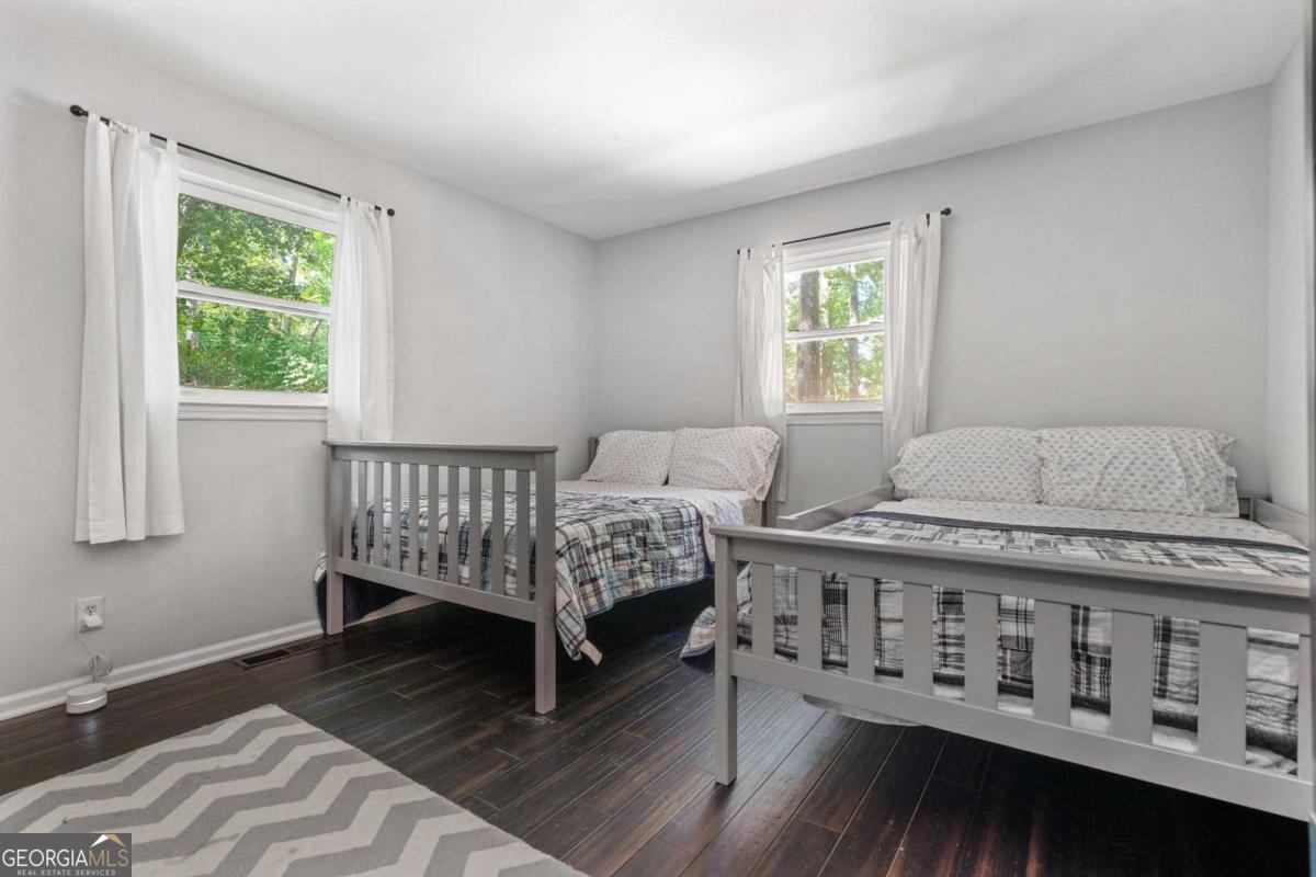 180 Waterfront Drive