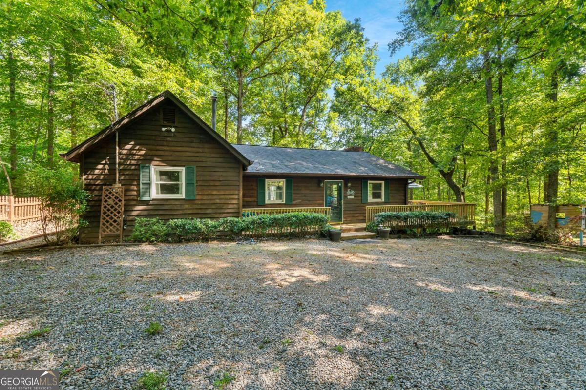 180 Waterfront Drive