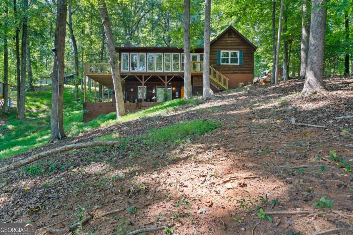 180 Waterfront Drive