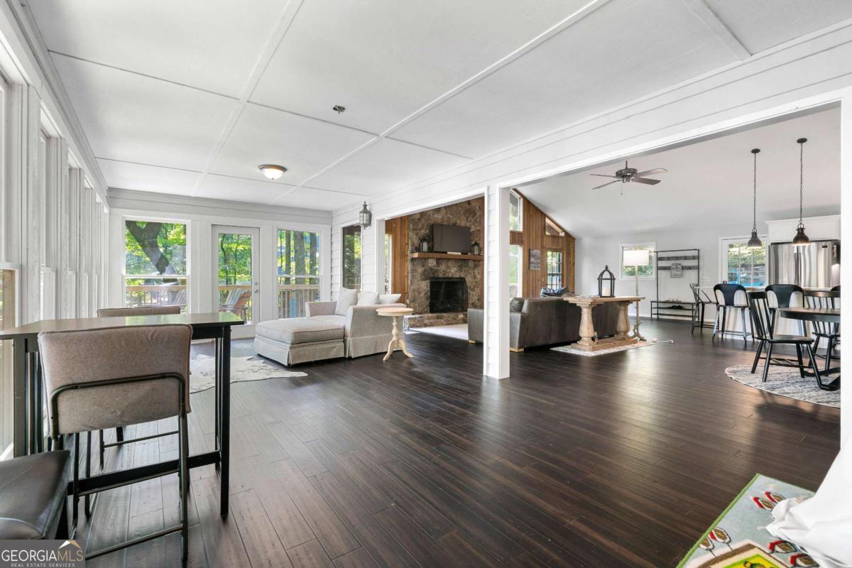 180 Waterfront Drive