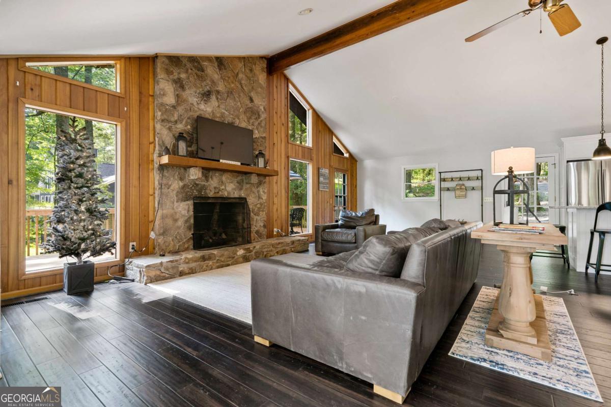 180 Waterfront Drive