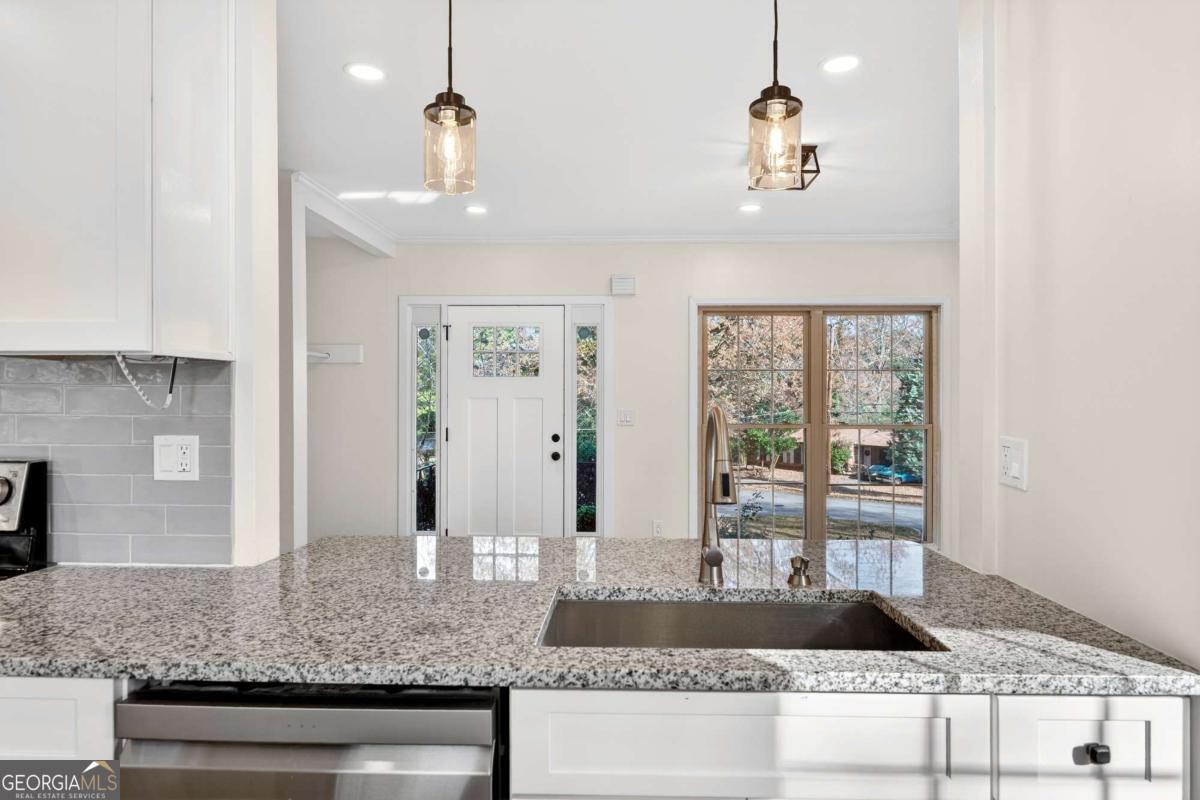 2918 Highland Drive SE