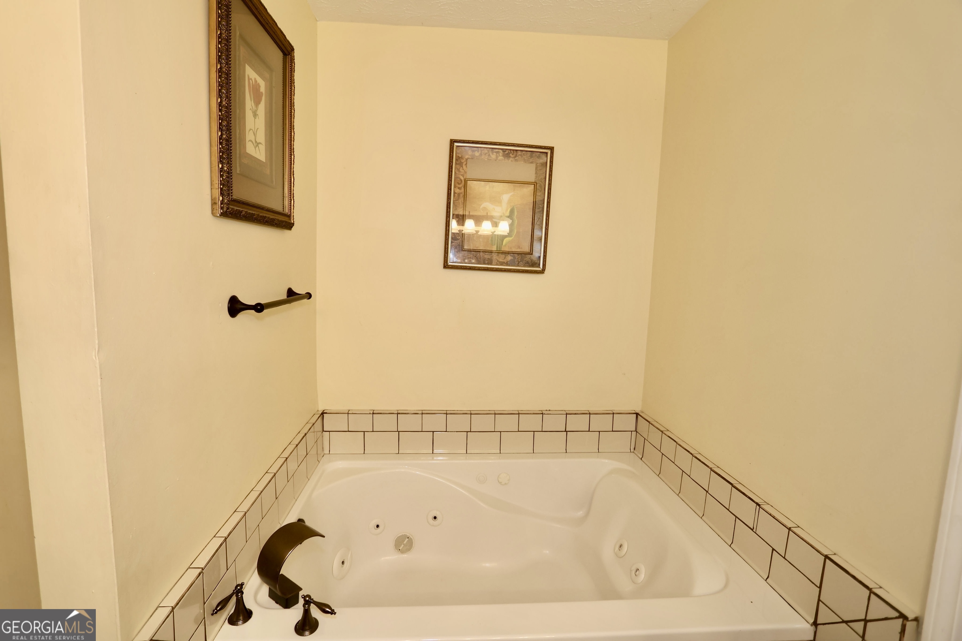 9502 Whaleys Lake Trace