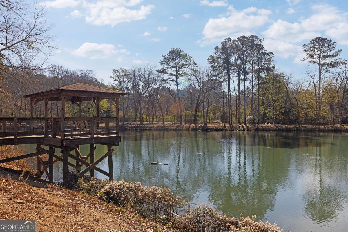 1800 Clairmont Lake # A209