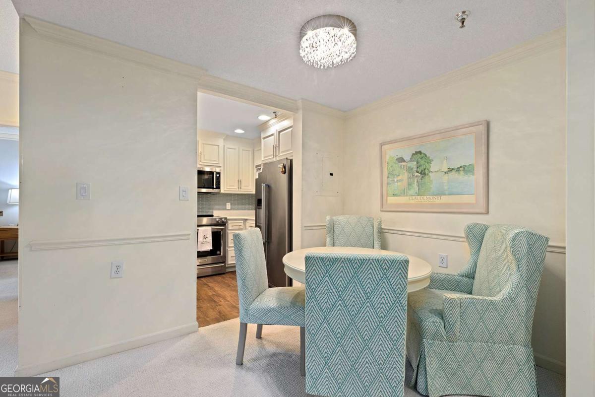 1800 Clairmont Lake # A209