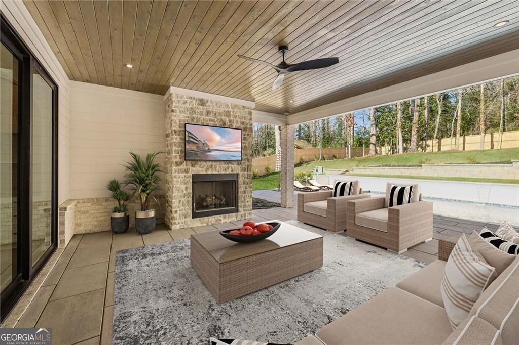 2854 N Thompson Road NE