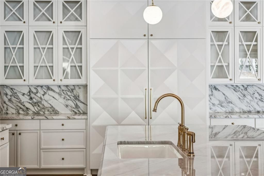 2854 N Thompson Road NE