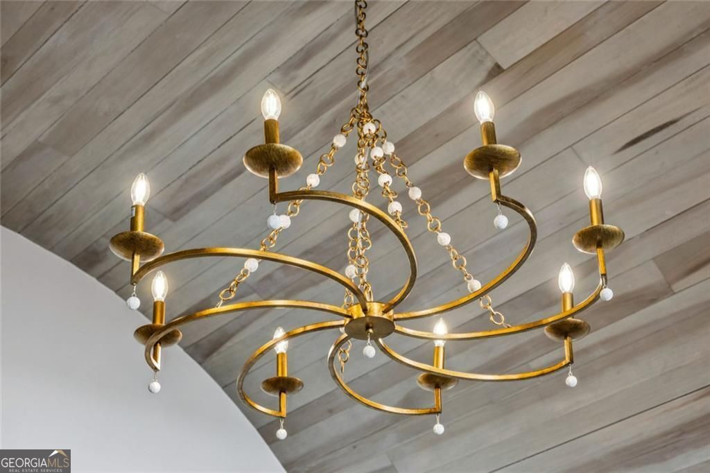 2854 N Thompson Road NE