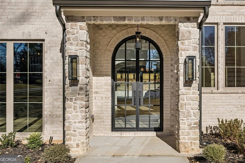 2854 N Thompson Road NE