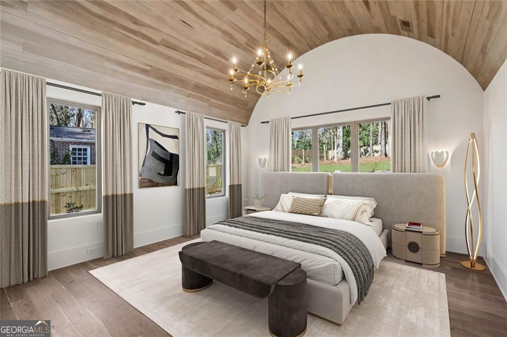 2854 N Thompson Road NE