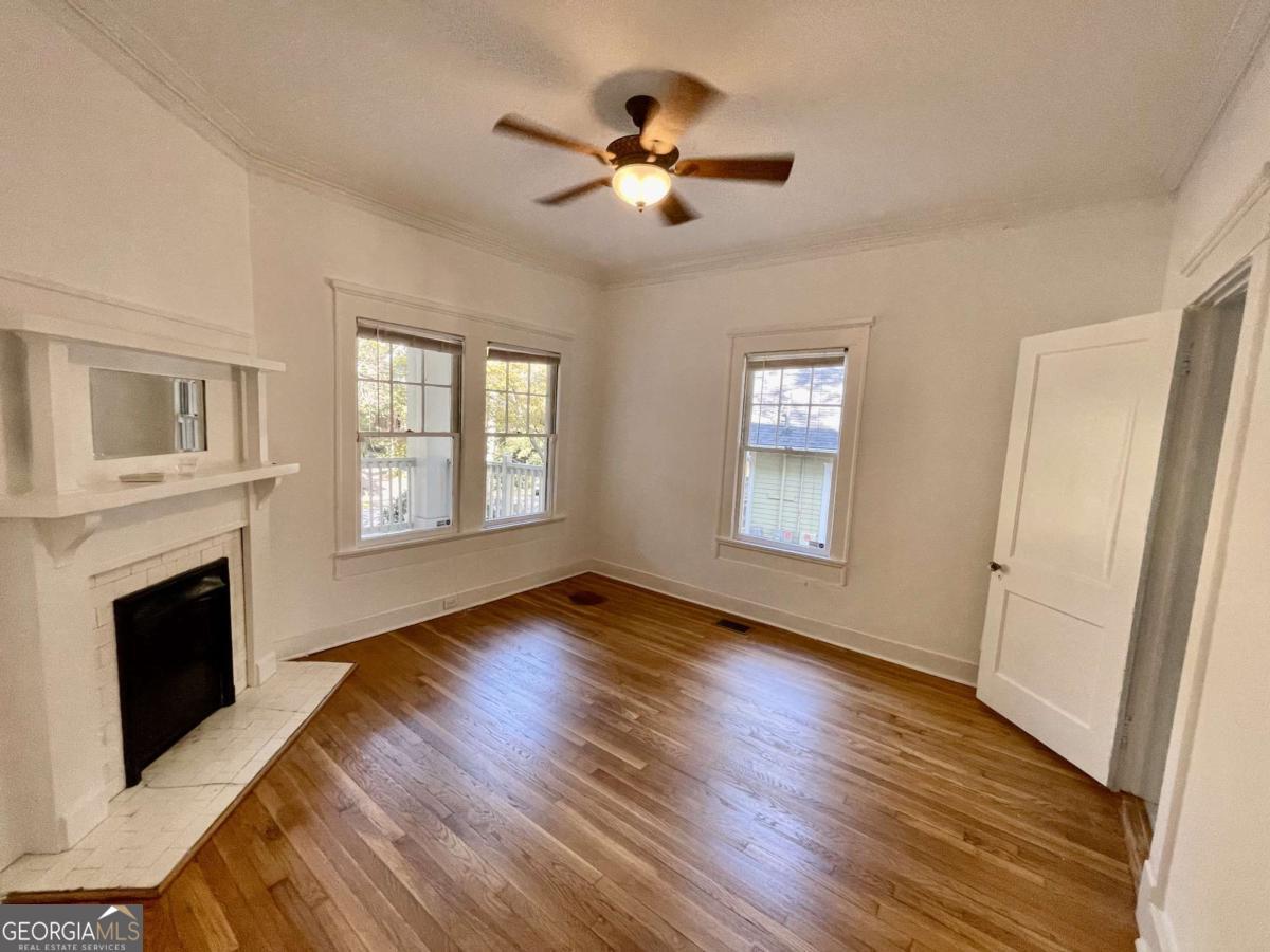 1193 Mansfield Avenue