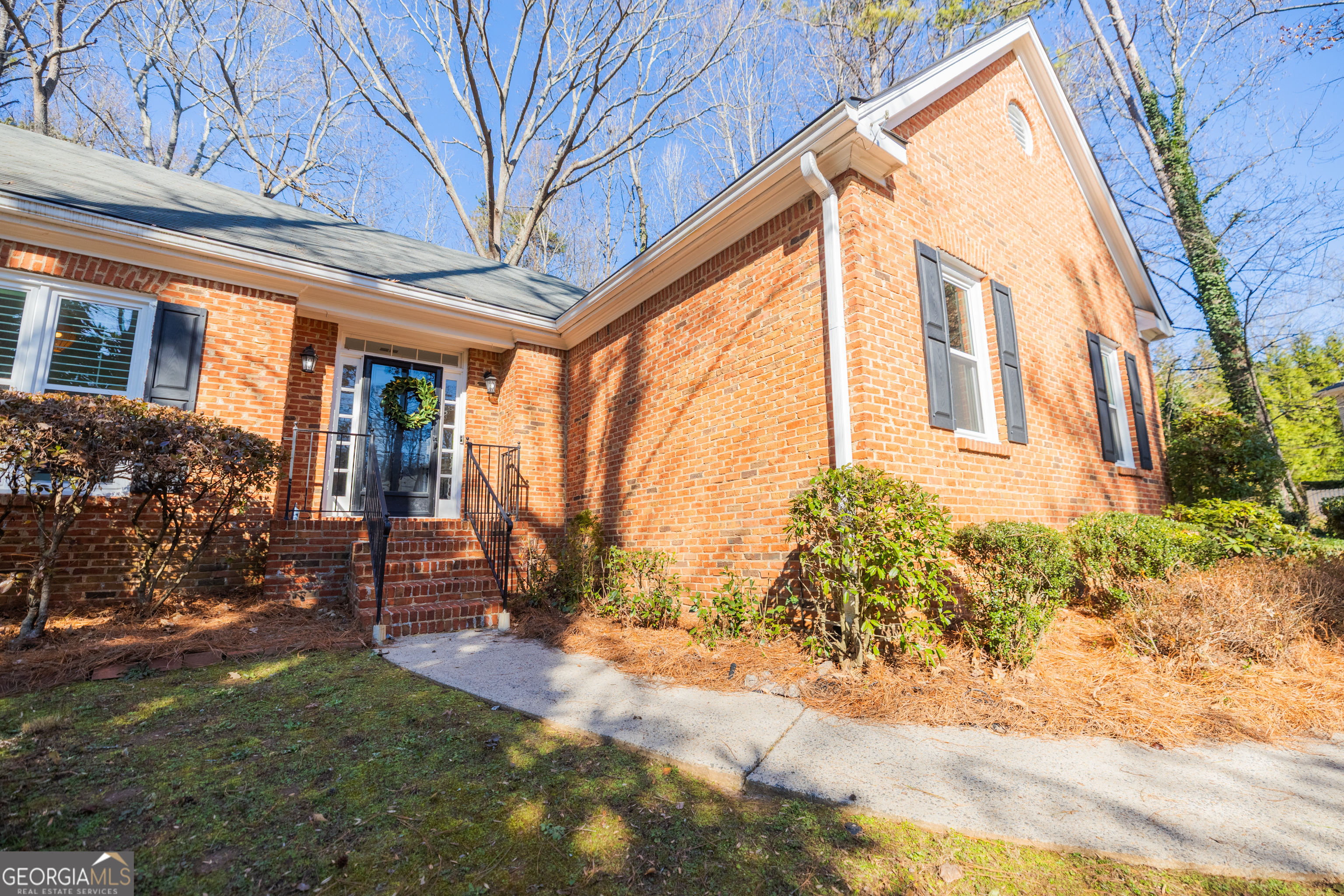 1055 Downing Court NE