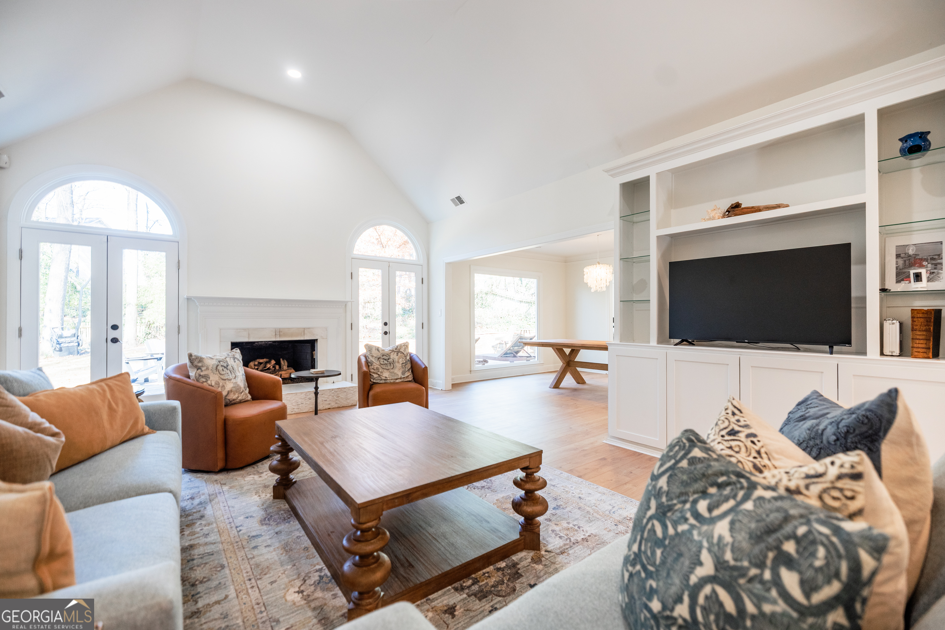 1055 Downing Court NE