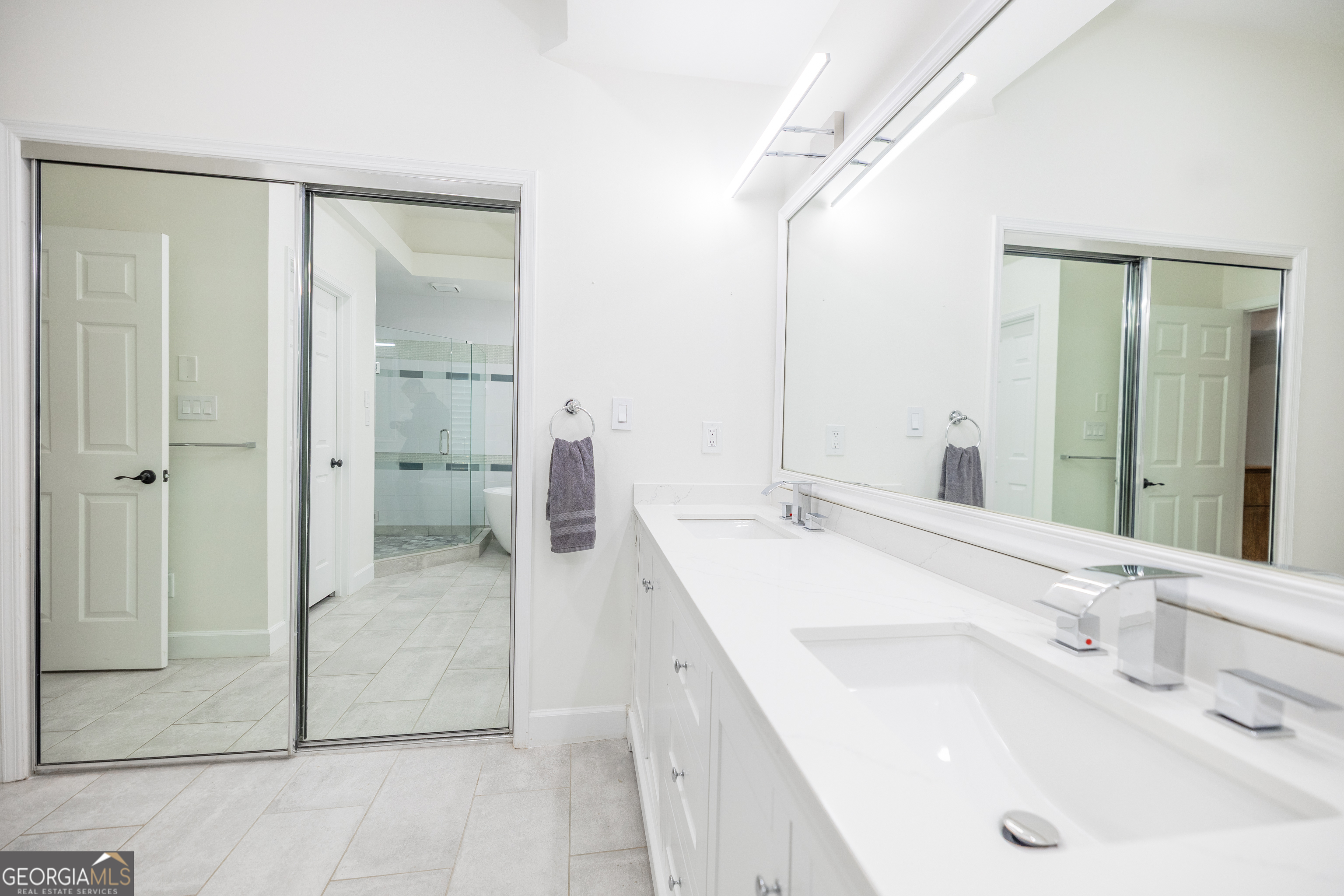 1055 Downing Court NE