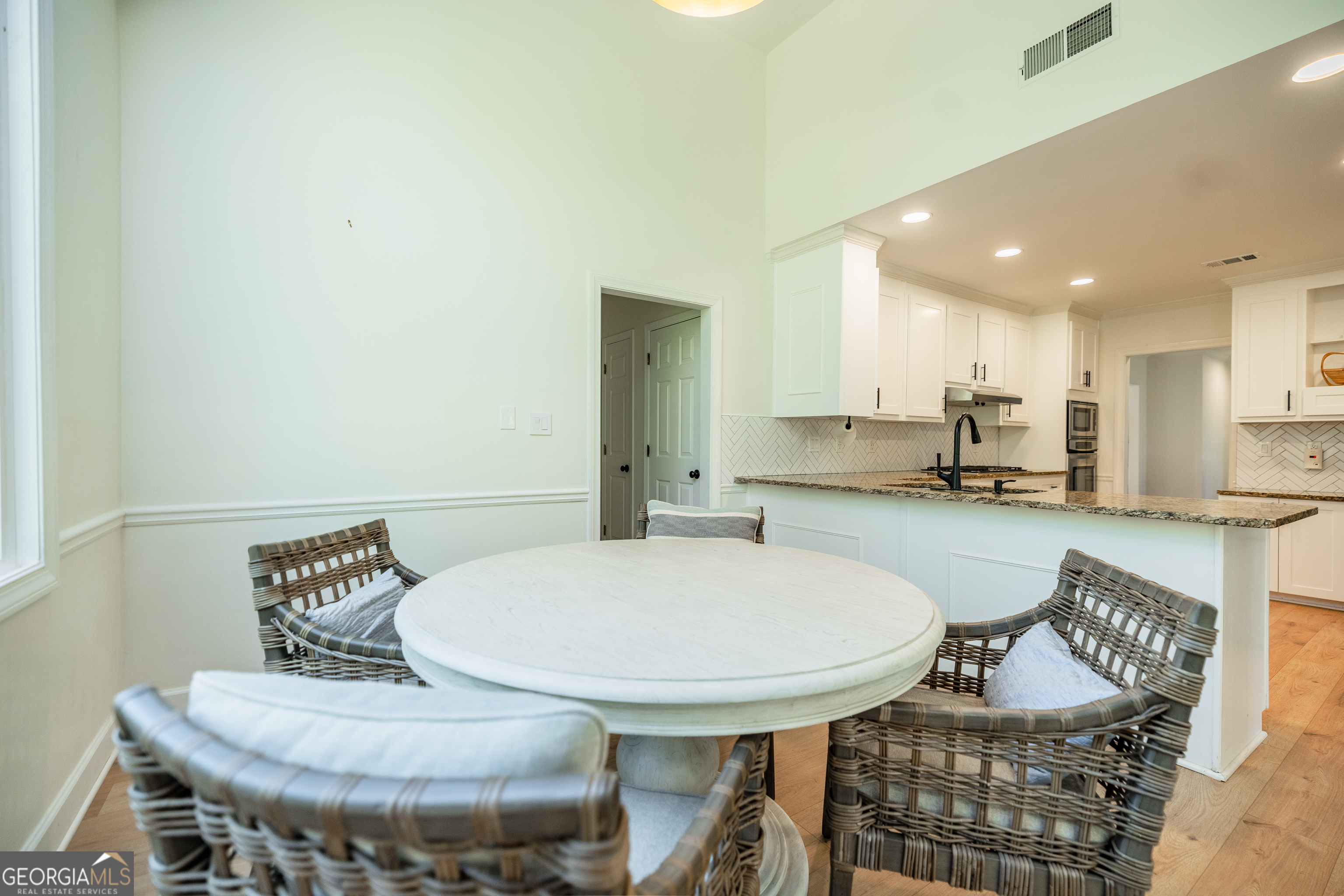 1055 Downing Court NE