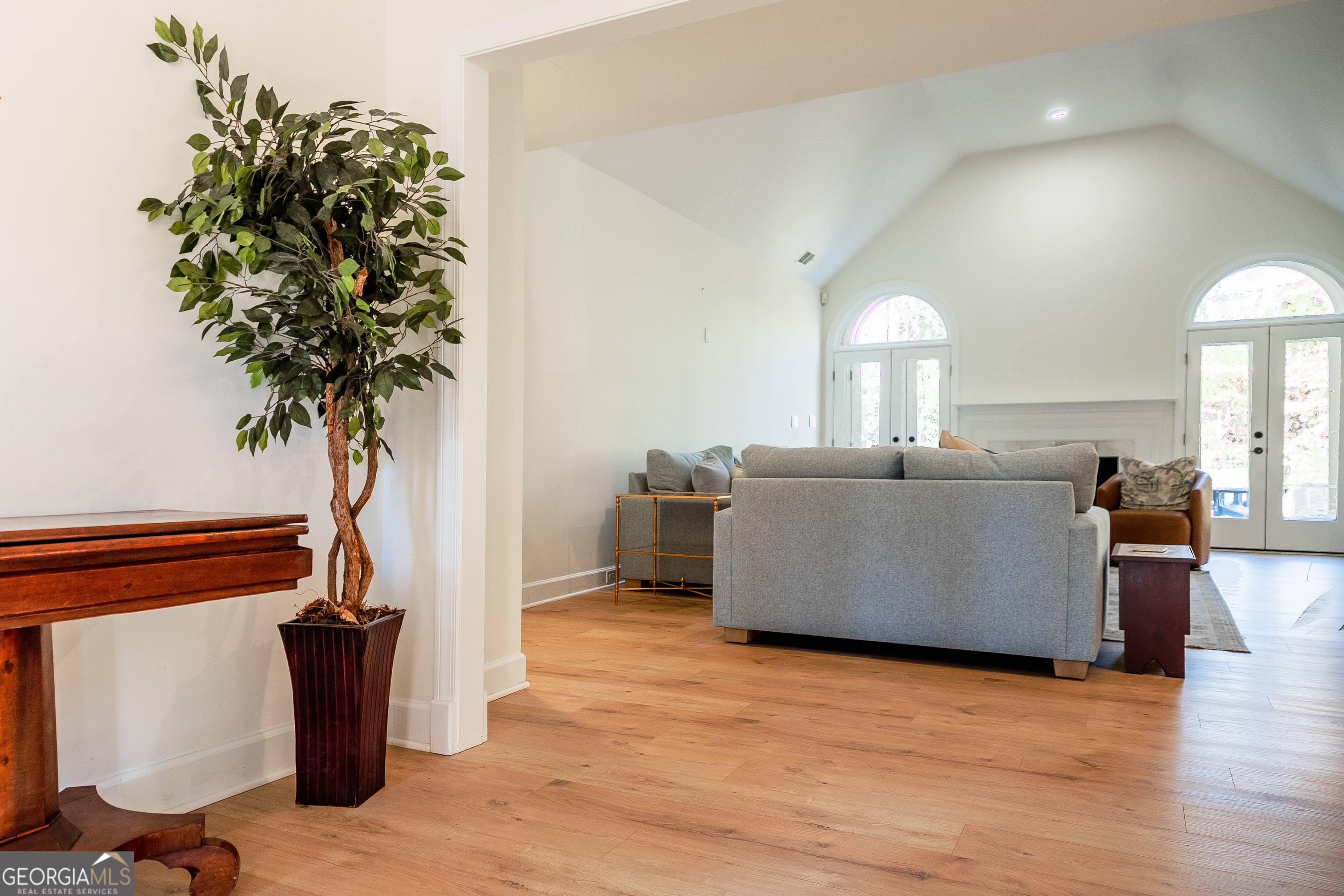 1055 Downing Court NE