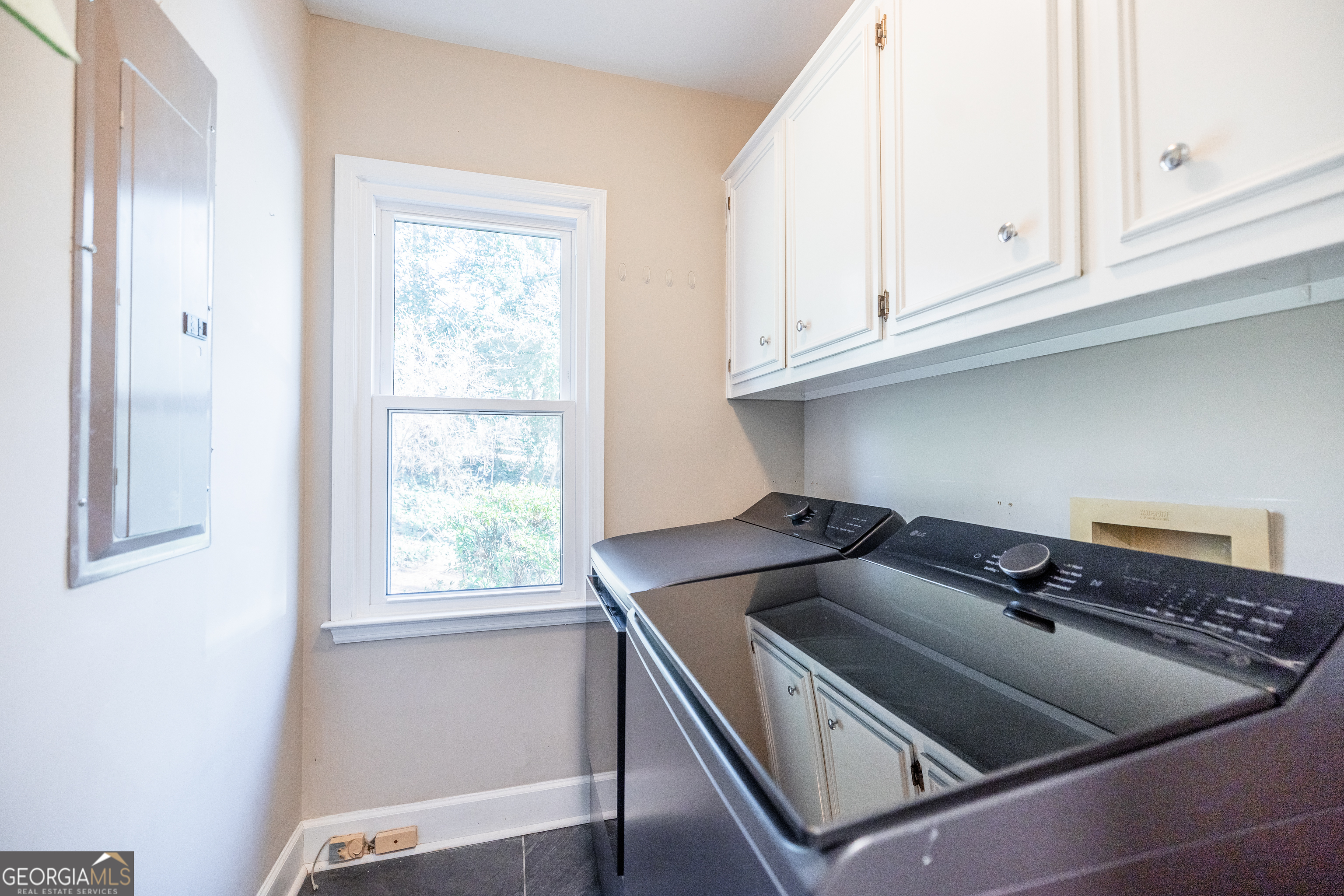 1055 Downing Court NE