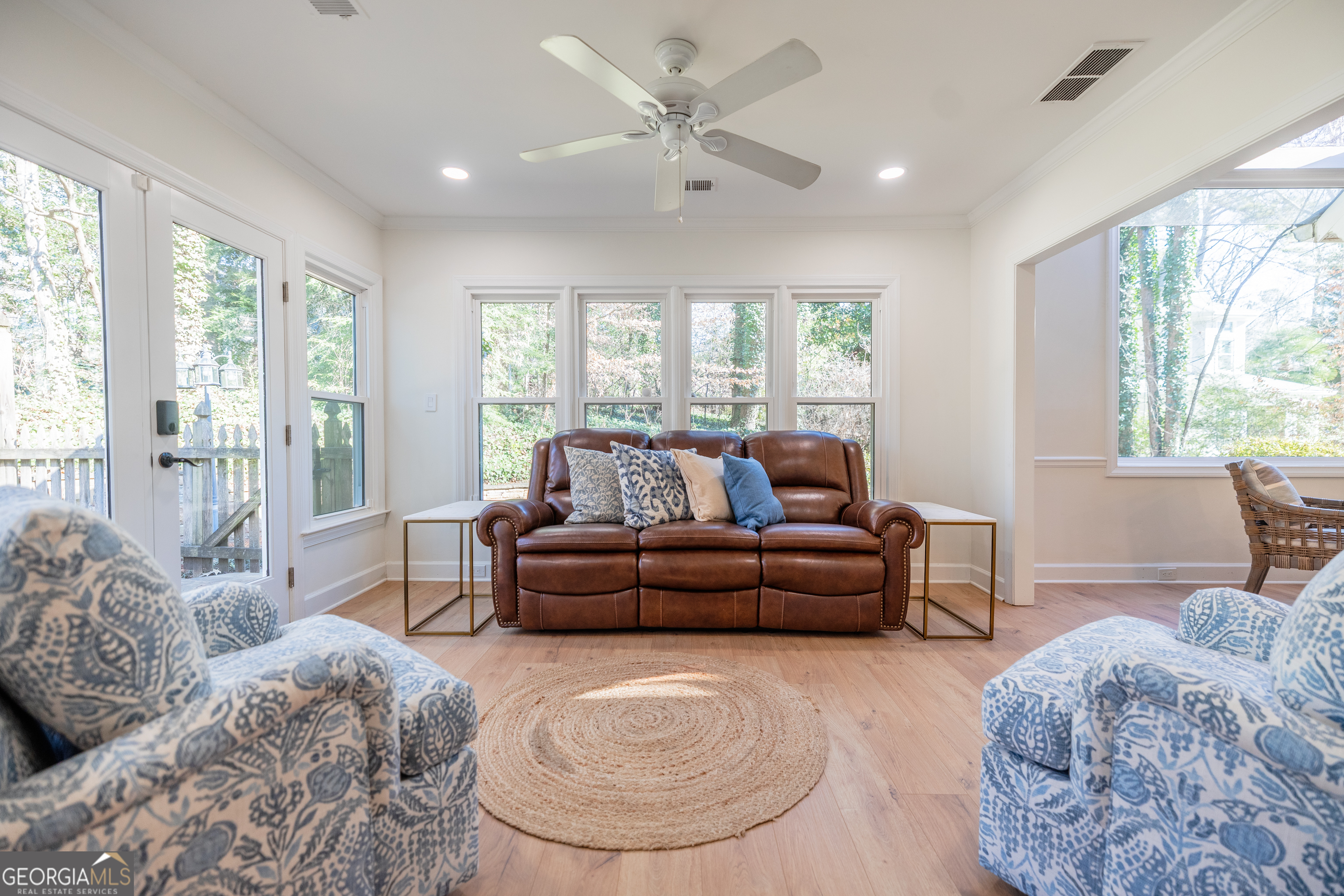 1055 Downing Court NE