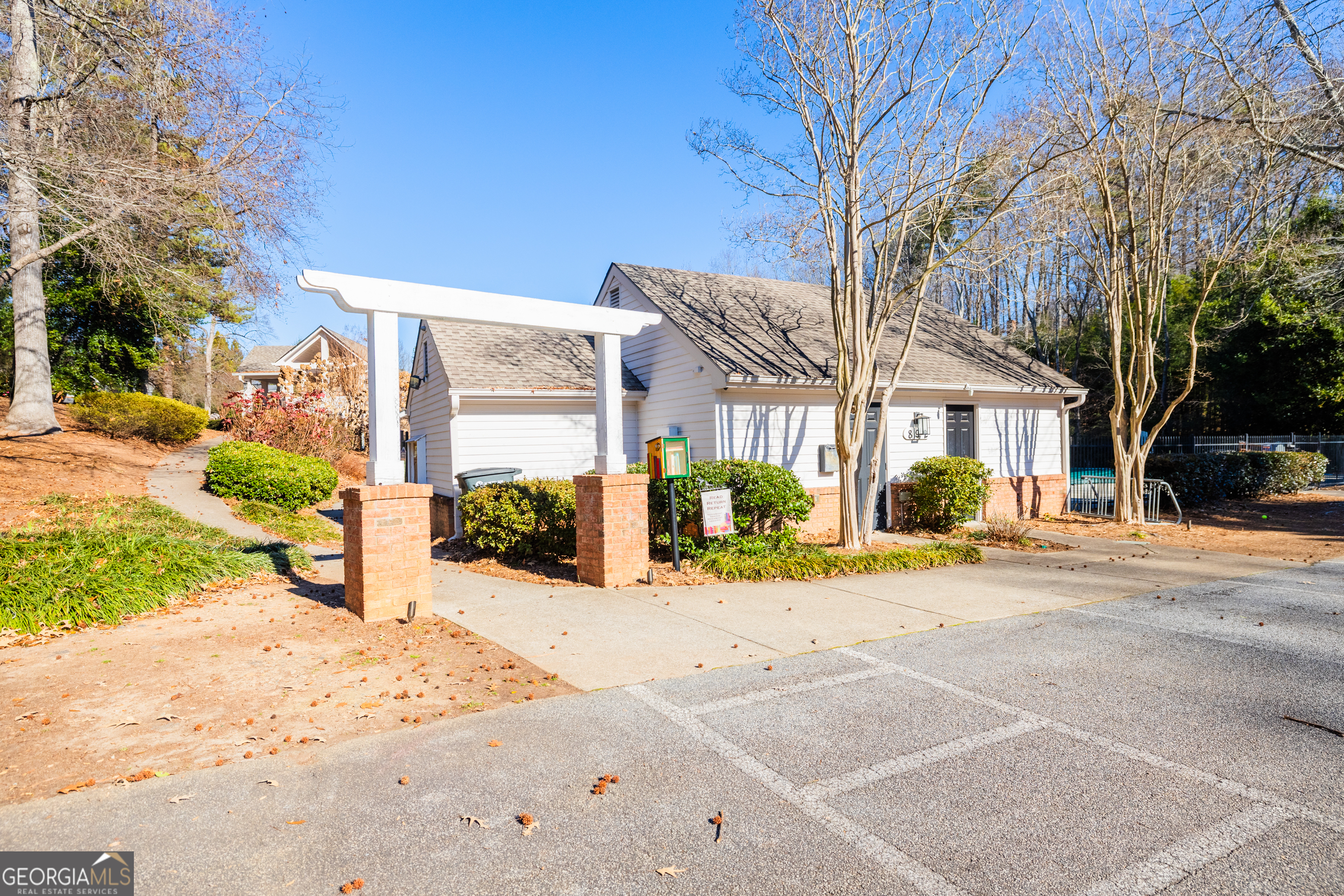 1055 Downing Court NE